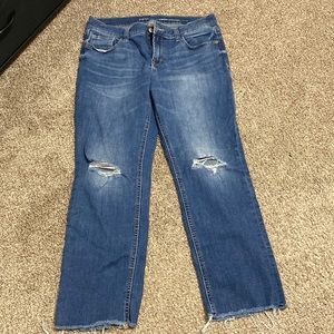 Woman’s Old Navy Boyfriend Straight Jean, size 8